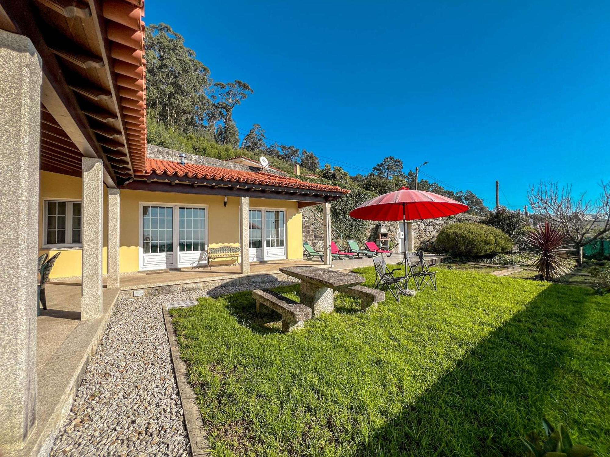 Lovely Sunny-House Viana do Castelo Buitenkant foto
